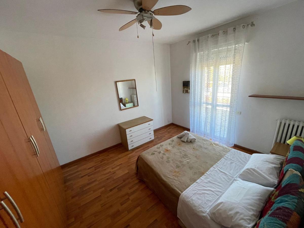 Casa Vacanze Stazione Pescara Exteriör bild